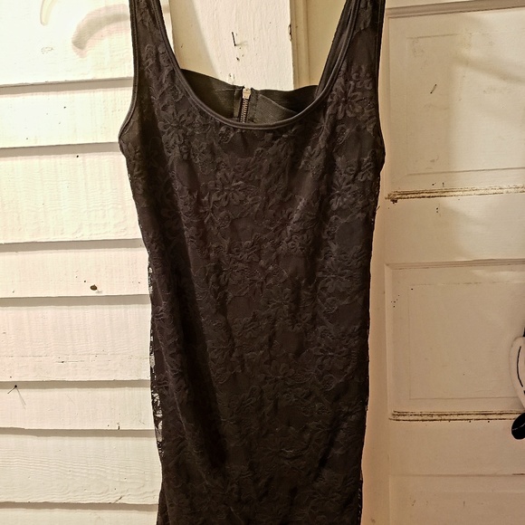 Material Girl Junior's Lace Bodycon Dress - Picture 3 of 6